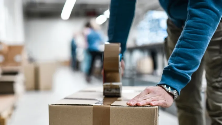 Jakie innowacyjne rozwiązania pojawiają się w opakowaniach na piwo dla branży eventowej