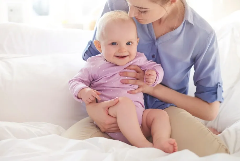 Jak odczytywać reakcje skóry niemowlęcia po nowych kosmetykach przy AZS?